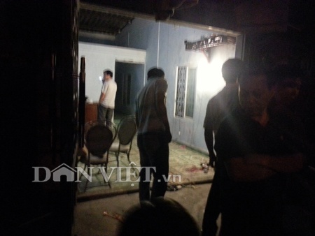 Hai tieng no xe man dem, cap vo chong nguy kich hinh anh