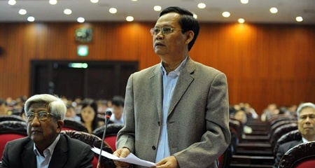 Xu hinh su 4 nguoi dung dau vi tham nhung hinh anh