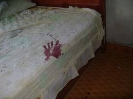 Hai nguoi Philippine thue khach san de dam nhau hinh anh