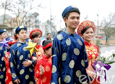 Giam tuoi ket hon cho nam gioi o Viet Nam hinh anh