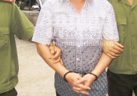 Bat chu tich hoi dong quan tri cong ty bat dong san o Ha Noi hinh anh