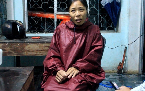 Giay phut cot phat song do sap, 2 nguoi chet hinh anh