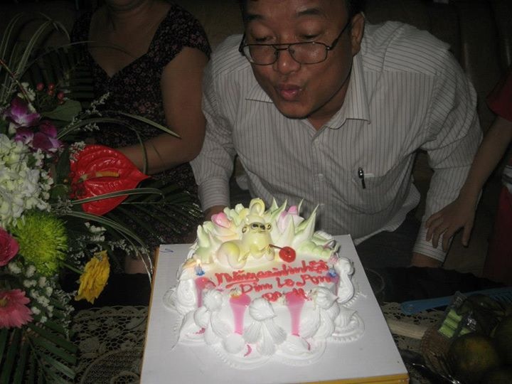 Bai tho 'Cam on doi' cua Pho GD so Nghe An vua tu nan hinh anh