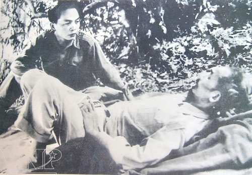 Tinh cam sau nang giua Dai tuong va Chu tich Ho Chi Minh hinh anh