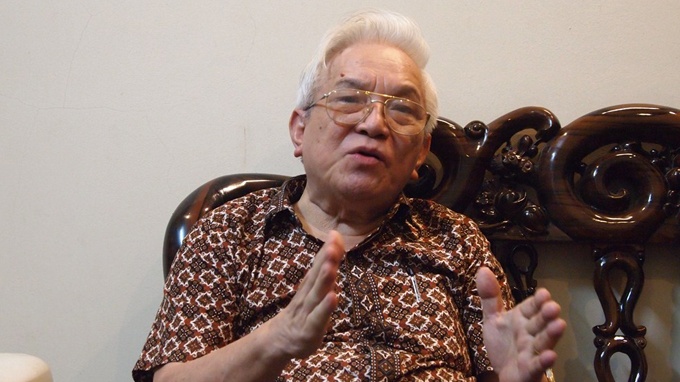 Ca dan toc dang xich lai gan nhau hinh anh