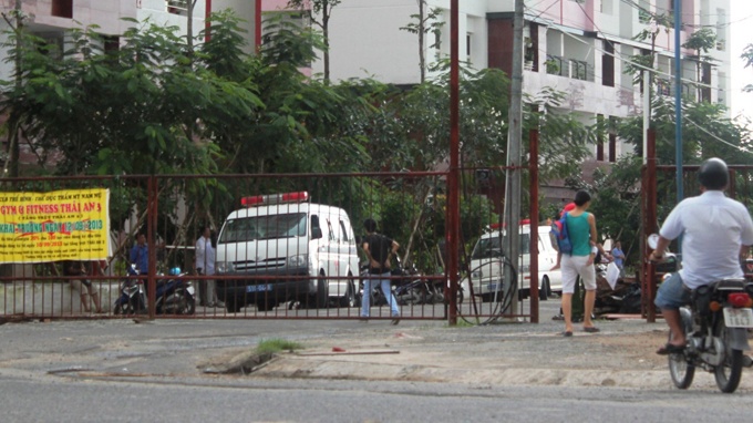 Mot nguoi Han Quoc chet trong tinh trang loa the hinh anh