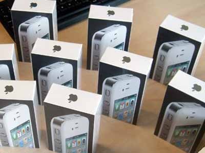 ‘Giang bay’ iPhone gia re de chiem doat tien dat coc hinh anh