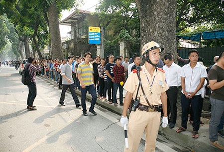 150 chot CSGT cho le tang Dai tuong hinh anh