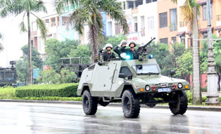 Boc thep Viet Nam dieu hanh tap chong khung bo hinh anh