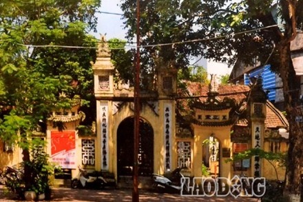 Bi an ngoi mo thuy to nuoc Viet ben song Duong hinh anh