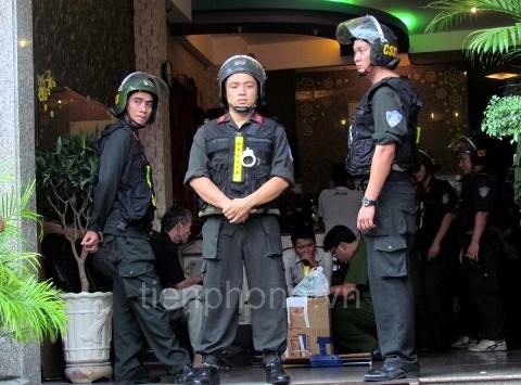 Chu muu hanh hung Pho giam doc so ra dau thu hinh anh