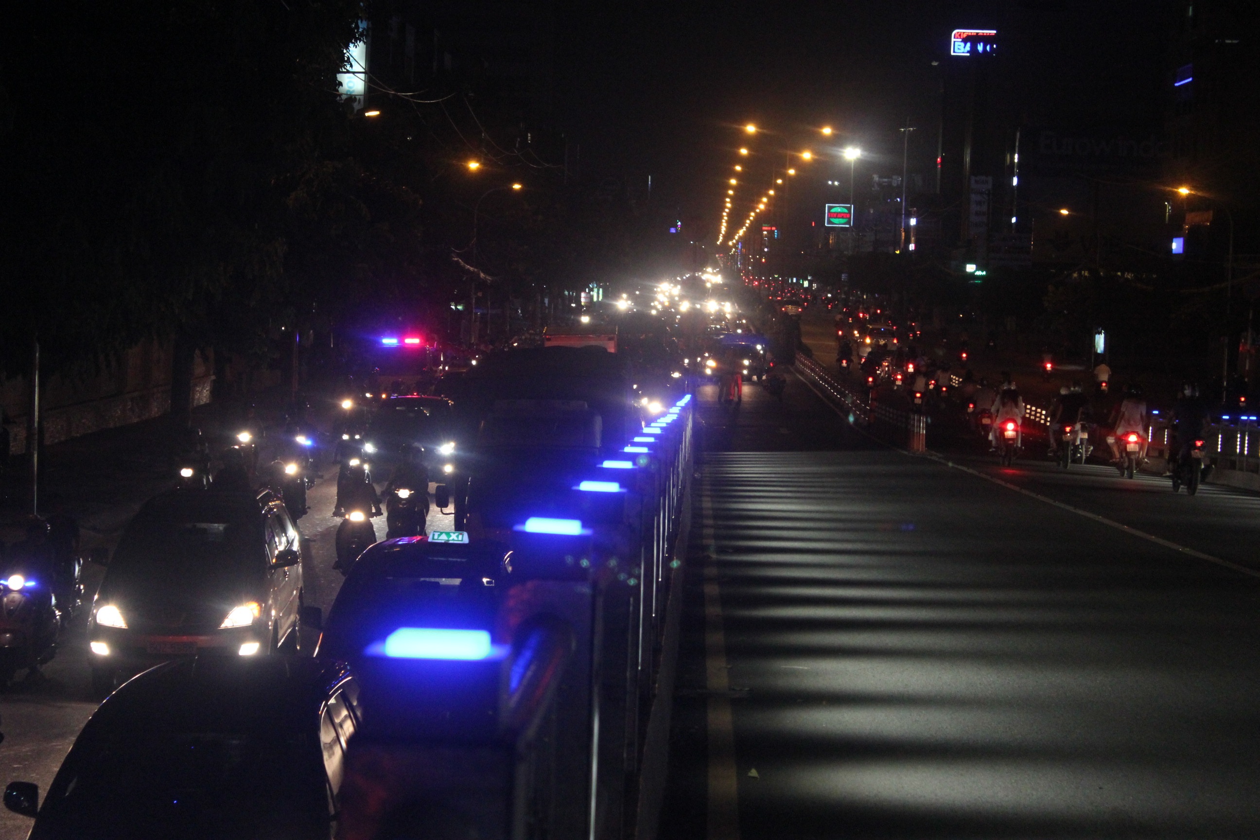 Cau vuot thep o Sai Gon hon loan sau tai nan hinh anh