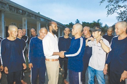 Luu lac kho tin cua nguoi dan ong Bangladesh den Viet Nam hinh anh