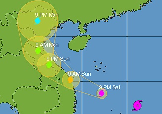 Chu nhat, sieu bao vao mien Trung giat tren cap 17 hinh anh