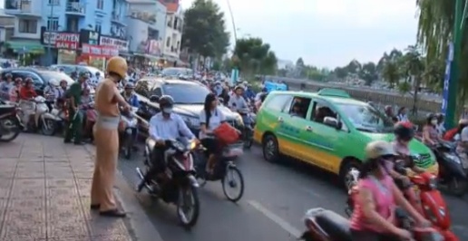 Dong cau Le Van Sy, dan Sai Gon kho voi lo trinh moi hinh anh