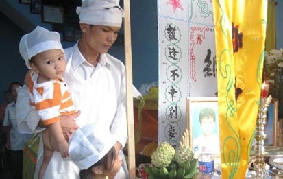 An Nhon trang khan tang sau lu hinh anh