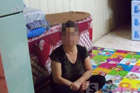 Gia dinh chi Huyen den tham me bao ve tham my Cat Tuong hinh anh