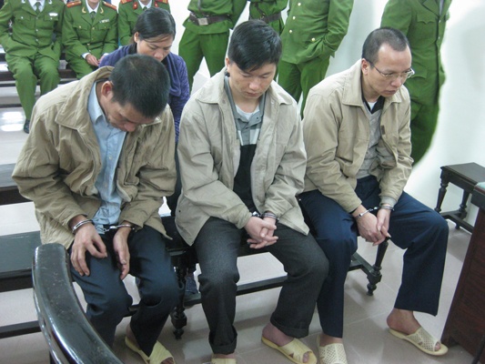 3 an tu hinh trong day ma tuy xuyen quoc gia hinh anh