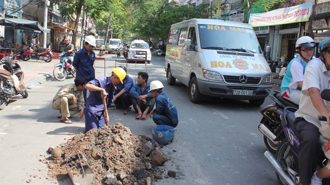‘Ho tu than' lai xuat hien giua trung tam Sai Gon hinh anh
