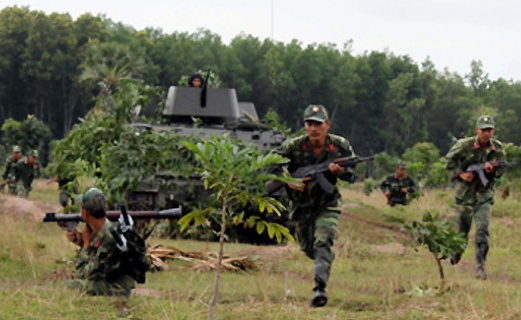 Clip dien tap ban dan that lon nhat tu truoc toi nay hinh anh