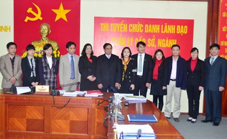 Dong Thap thi tuyen lanh dao cac so nganh hinh anh