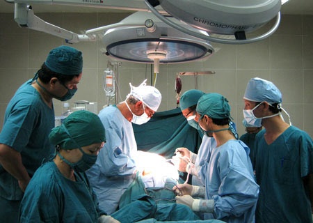 Doi 150 trieu vi viem tui mat chan doan thanh viem ruot thua hinh anh