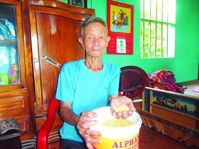 Ky la cu ong hon 30 nam chi an mi tom hinh anh