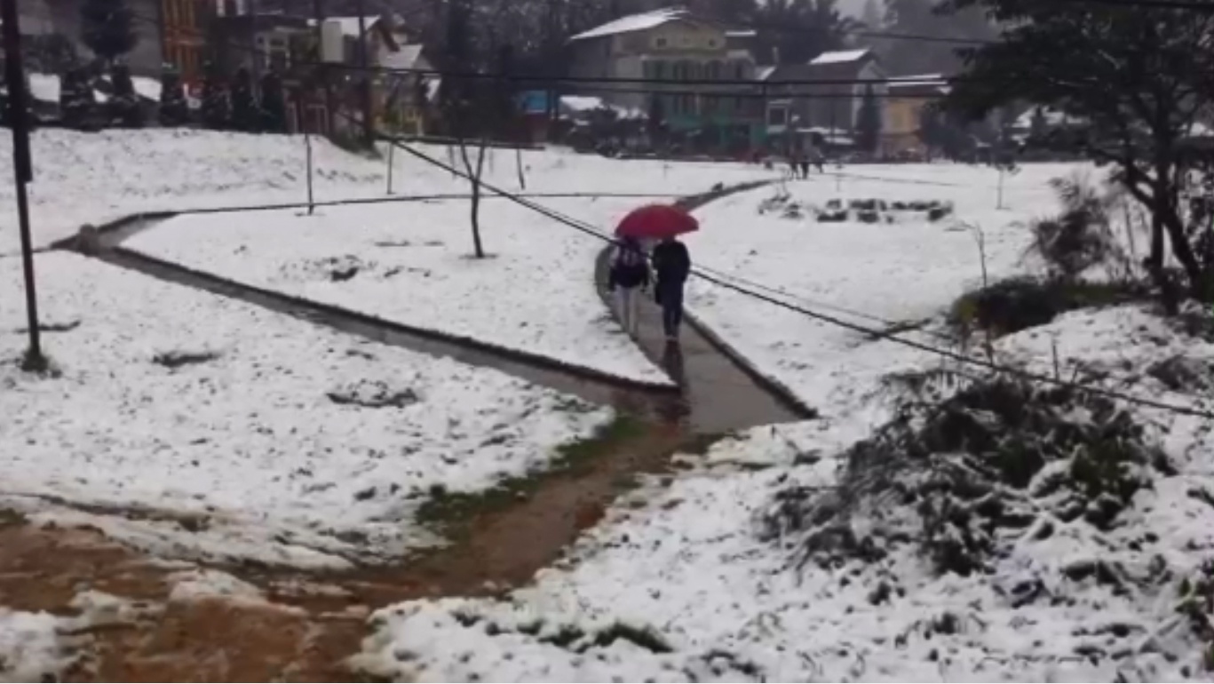 Clip tuyet phu trang xoa o Sa Pa hinh anh