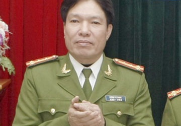Sap xu em trai Duong Chi Dung hinh anh