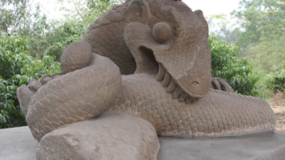 Chiem nguong nhung bao vat quoc gia moi hinh anh