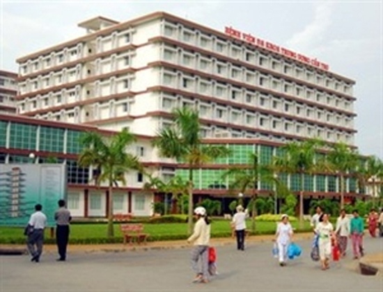 Hi huu benh nhan thoat chet du nhay tu tang 6 benh vien hinh anh