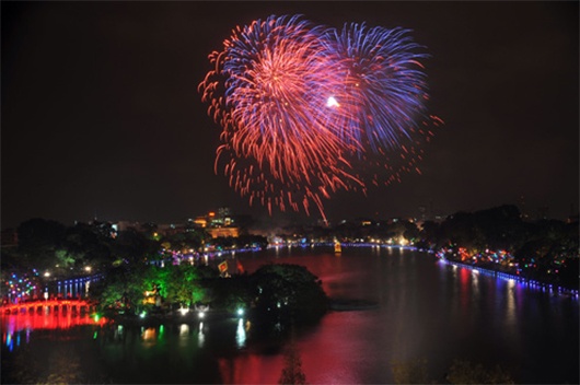 Ha Noi ban phao hoa tai 29 diem dem giao thua hinh anh