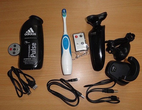 Vao nha nghi bi quay len, dan choi hoang so doi pho hinh anh