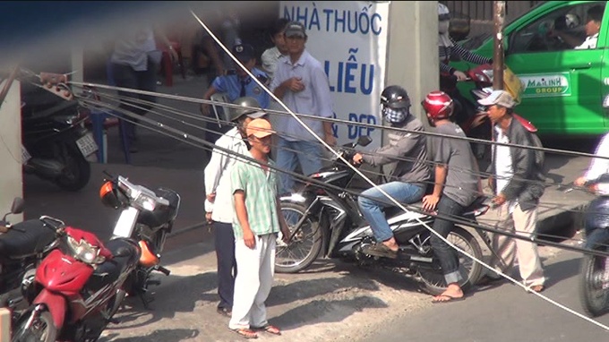 Con do long hanh benh vien nhu chon khong nguoi hinh anh