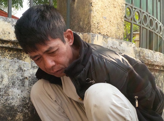 CSGT bat ke moc tui nguoi dung o den do hinh anh