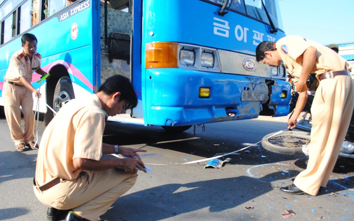 Co nen tiep tuc giam so ngay nghi sau Tet? hinh anh