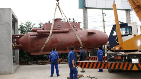 Tam nguyen nam moi cua nguoi thu nghiem tau ngam Truong Sa hinh anh