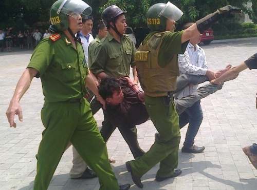 Xu phat toi pham ‘ngao da’ can luat rieng? hinh anh