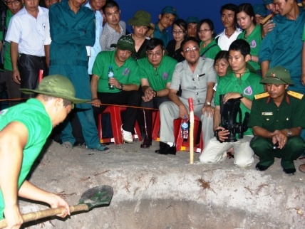 Tiet lo cua ‘cau’ Thuy tu trai giam hinh anh