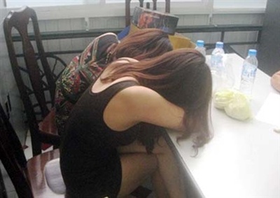 Sap 'bay' gai ban dam, mat 25 trieu dong hinh anh