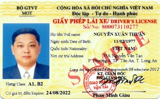 Da Nang cap doi giay phep lai xe bang nhua PET hinh anh