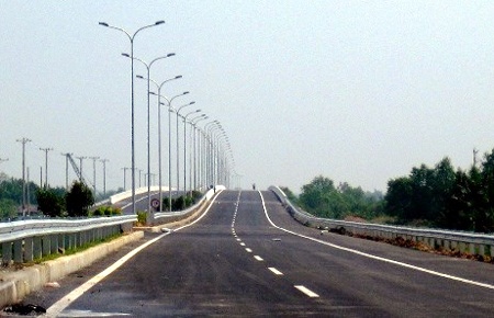 Nang cap 45km duong Ha Noi - Bac Giang thanh cao toc hinh anh