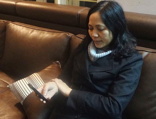 Chi Nguyet nhan duoc nhieu tin nhan de doa hinh anh