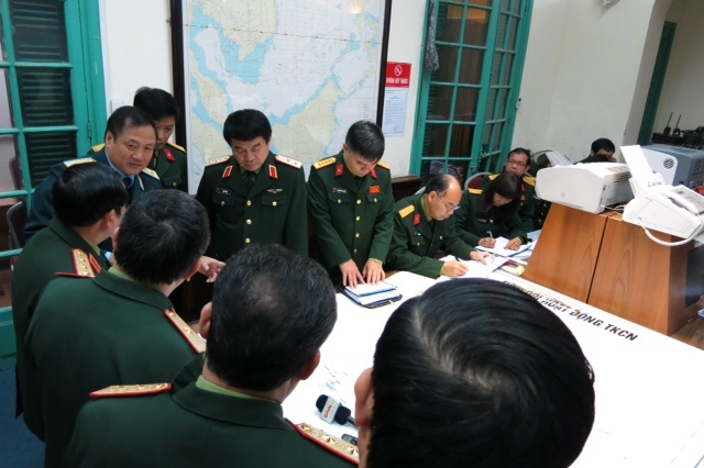 Clip ke hoach tim kiem may bay mat tich ngay 10/3 hinh anh