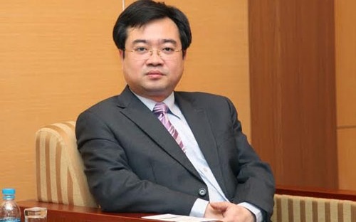 Danh tinh va chuc vu cua 44 can bo Trung uong luan chuyen hinh anh