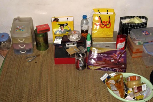 Phân bón để bón cây.