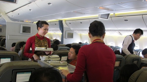 Co tieu cuc trong tuyen tiep vien, phi cong hinh anh