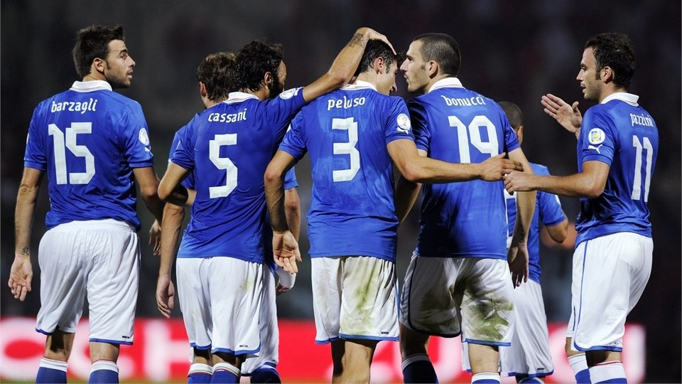 Chuyen la: Italia luon so nhung doi bong yeu hinh anh