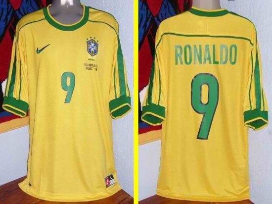 Chiec ao ‘Ronaldo’ va ganh cui cua me toi hinh anh