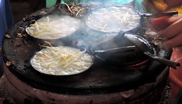 Khuôn 4 bánh xèo.